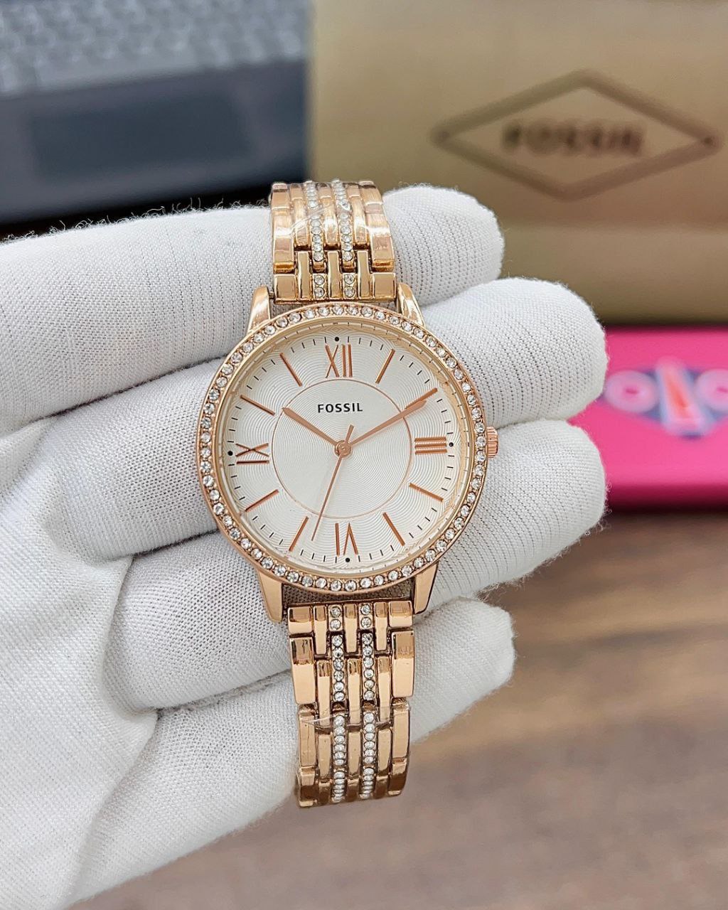 THE PREMIUM WOMEN WATCH ( FOSSIL )